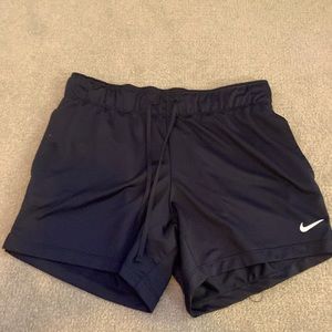 Black nike short